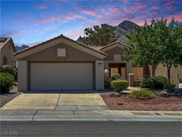 MLS: 2688956 Condo For Sale