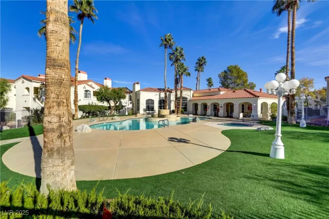 MLS: 2688958 Condo For Sale