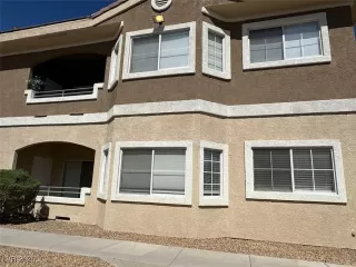 Photo #1: 2688979 Listing 