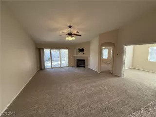 Photo #4: 2688986 Listing 