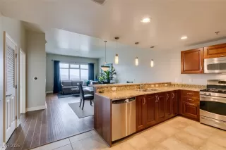 Photo #1: 2688988 Listing