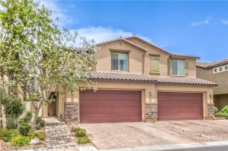 Photo #1: 2689012 Listing