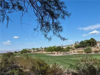 Photo #6: 2689045 Listing 