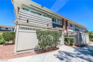 Photo #2: 2689046 Listing 