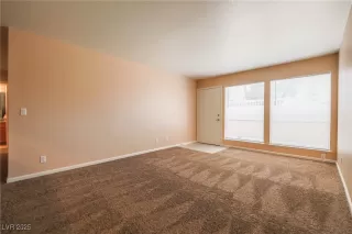 Photo #5: 2689046 Listing 