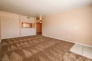 Photo #6: 2689046 Listing 