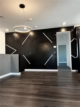 Photo #2: 2689062 Listing 