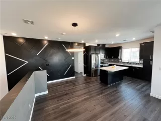 Photo #6: 2689062 Listing 