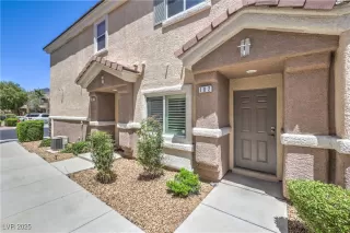 Photo #1: 2689069 Listing 