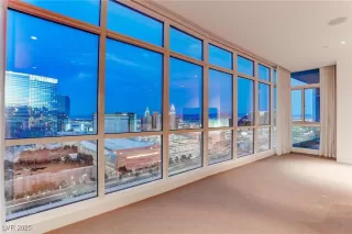 Photo #2: 2689083 Listing