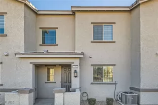 Photo #1: 2689112 Listing