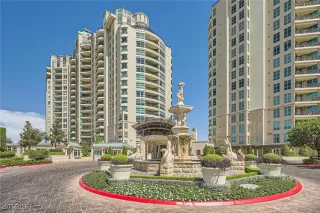 Photo #2: 2689115 Listing