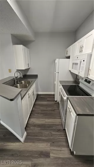 Photo #3: 2689119 Listing 