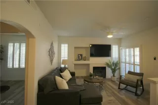 Photo #1: 2689139 Listing 