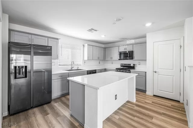 MLS: 2689155 Condo For Sale