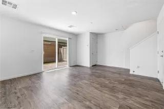 Photo #4: 2689155 Listing 