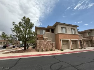 Photo #1: 2689162 Listing 