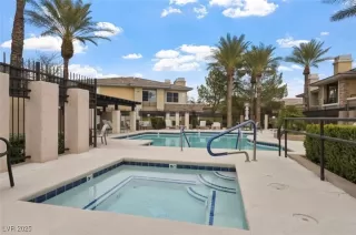 Photo #3: 2689162 Listing 