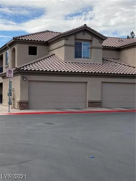 MLS: 2689197 Condo For Sale