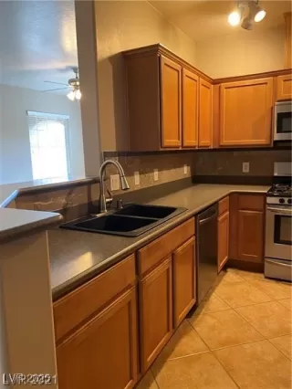 Photo #1: 2689197 Listing 