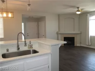 Photo #4: 2689205 Listing 