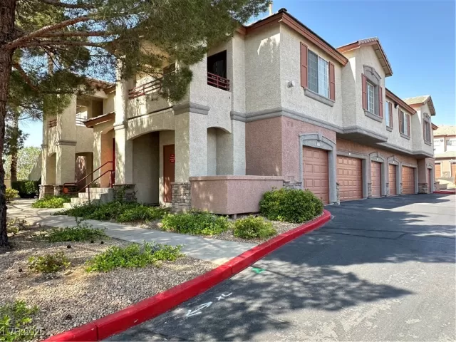 MLS: 2689225 Condo For Sale