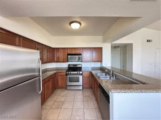 Photo #5: 2689225 Listing 