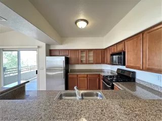 Photo #6: 2689225 Listing 