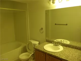 Photo #2: 2689238 Listing 