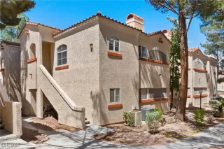 Photo #1: 2689260 Listing