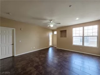 Photo #2: 2689294 Listing 