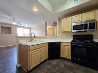 Photo #5: 2689294 Listing 