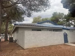 Photo #1: 2689313 Listing
