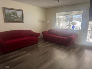 Photo #4: 2689313 Listing