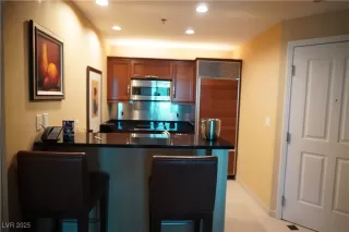 Photo #2: 2689318 Listing 