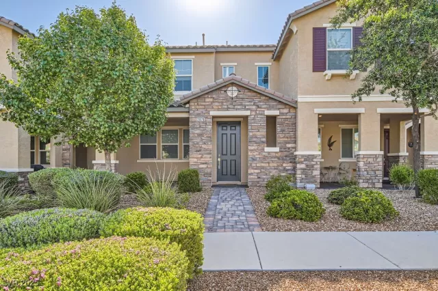 MLS: 2689340 Condo For Sale