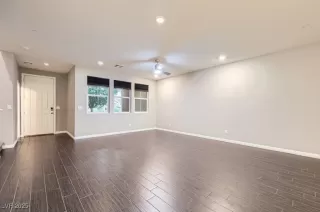 Photo #6: 2689340 Listing 