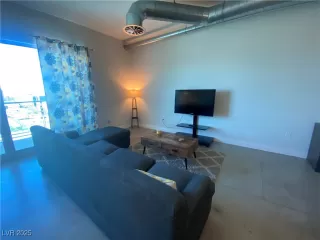 Photo #5: 2689363 Listing 