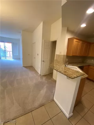 Photo #5: 2689365 Listing 