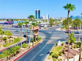 Photo #1: 2689381 Listing 