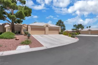 Photo #1: 2689388 Listing 