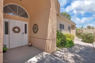 Photo #3: 2689388 Listing 