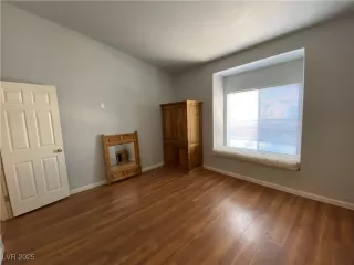 Photo #6: 2689429 Listing 