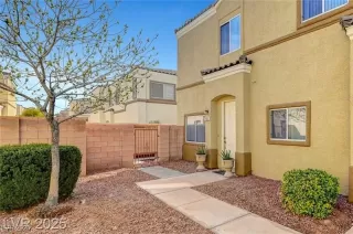 Photo #2: 2689472 Listing