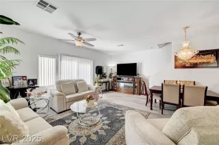 Photo #5: 2689472 Listing