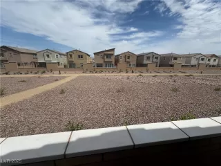 Photo #2: 2689492 Listing 