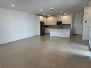Photo #4: 2689492 Listing 