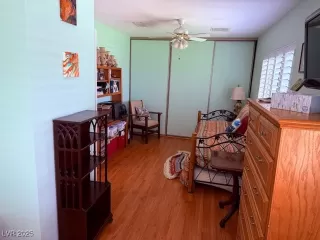 Photo #5: 2689506 Listing