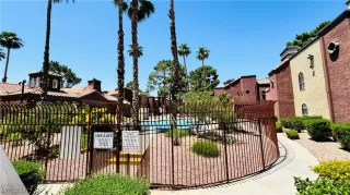 Photo #5: 2689508 Listing 