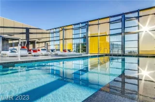 Photo #2: 2689509 Listing 
